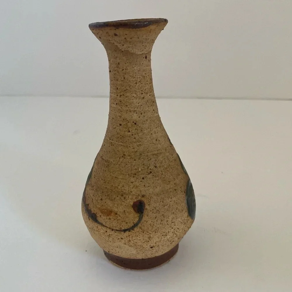 ❤️ Small ceramic Vase with flower design